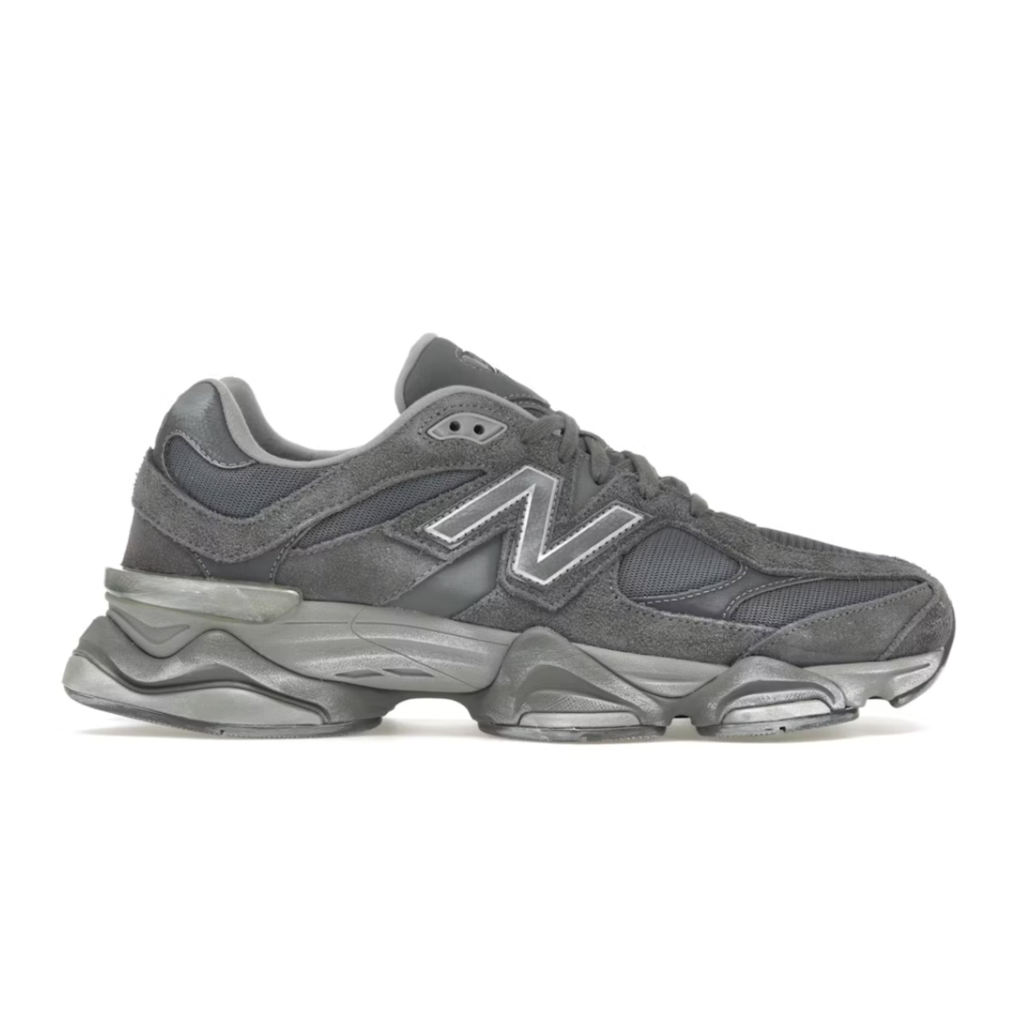 New Balance 9060 Magnet