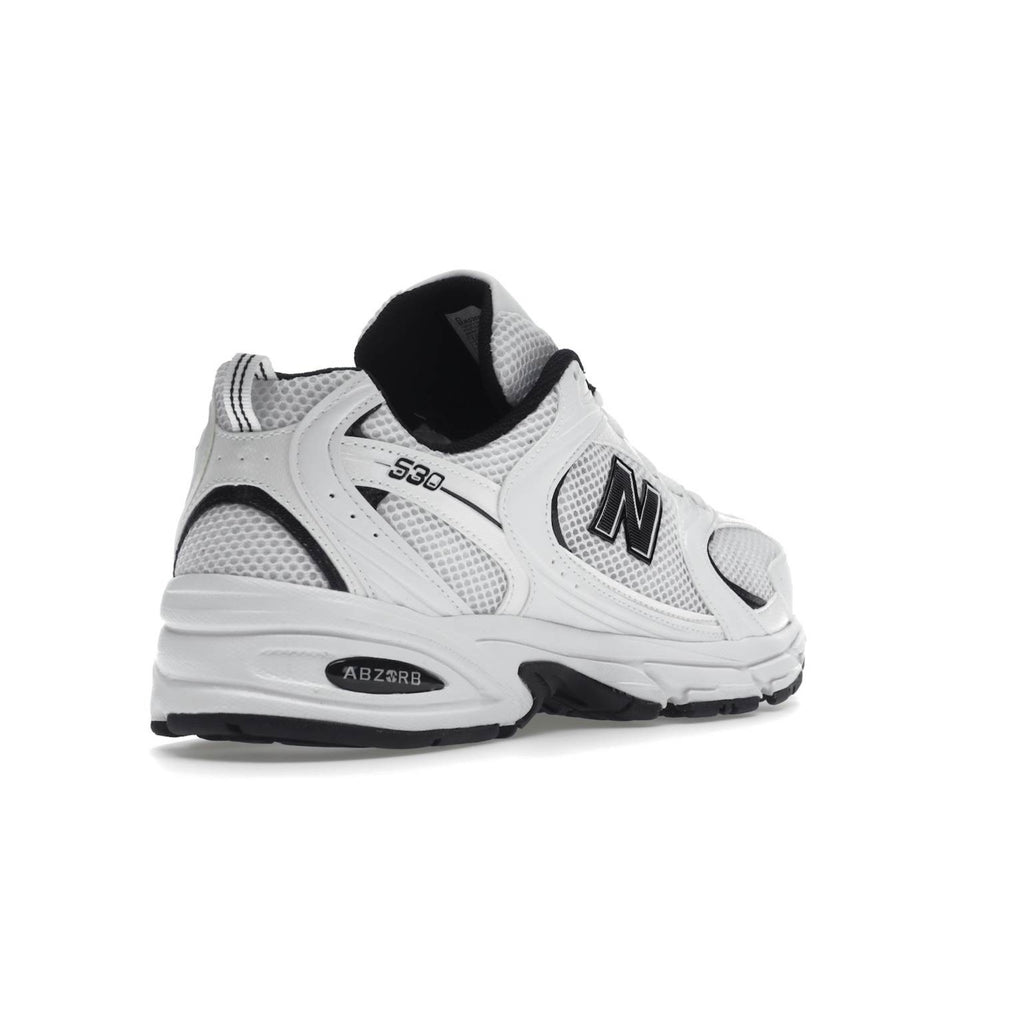 New Balance 530 White / Black Details