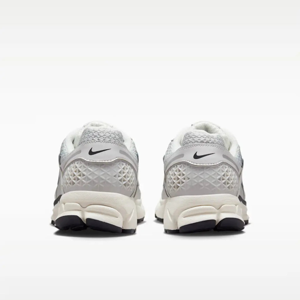 Nike Zoom Vomero 5 Photon Dust Metallic Silver (Women's)