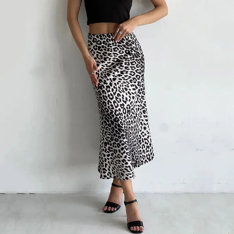 Leopard Print High-Waist Skirt